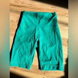 Lululemon biker shorts size 2 worn once